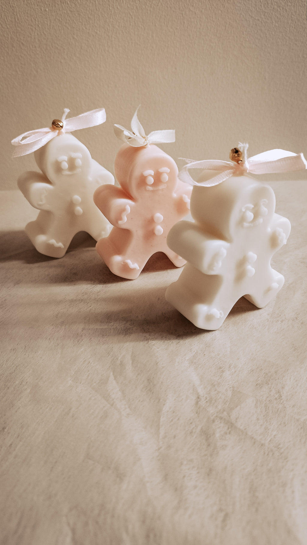 Gingerbread man Christmas candle