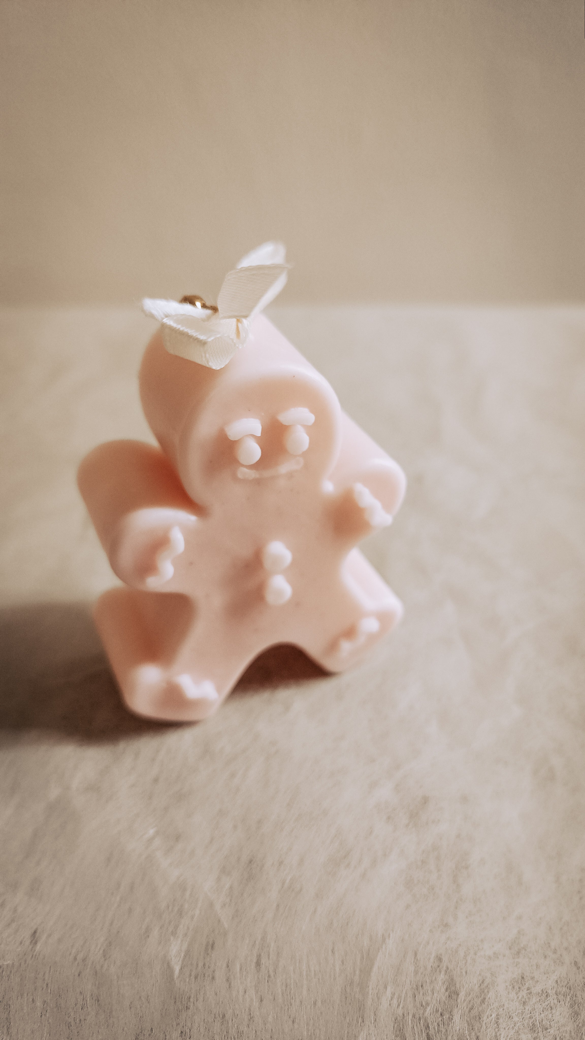 Gingerbread man Christmas candle