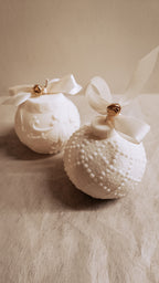 Christmas sphere candle