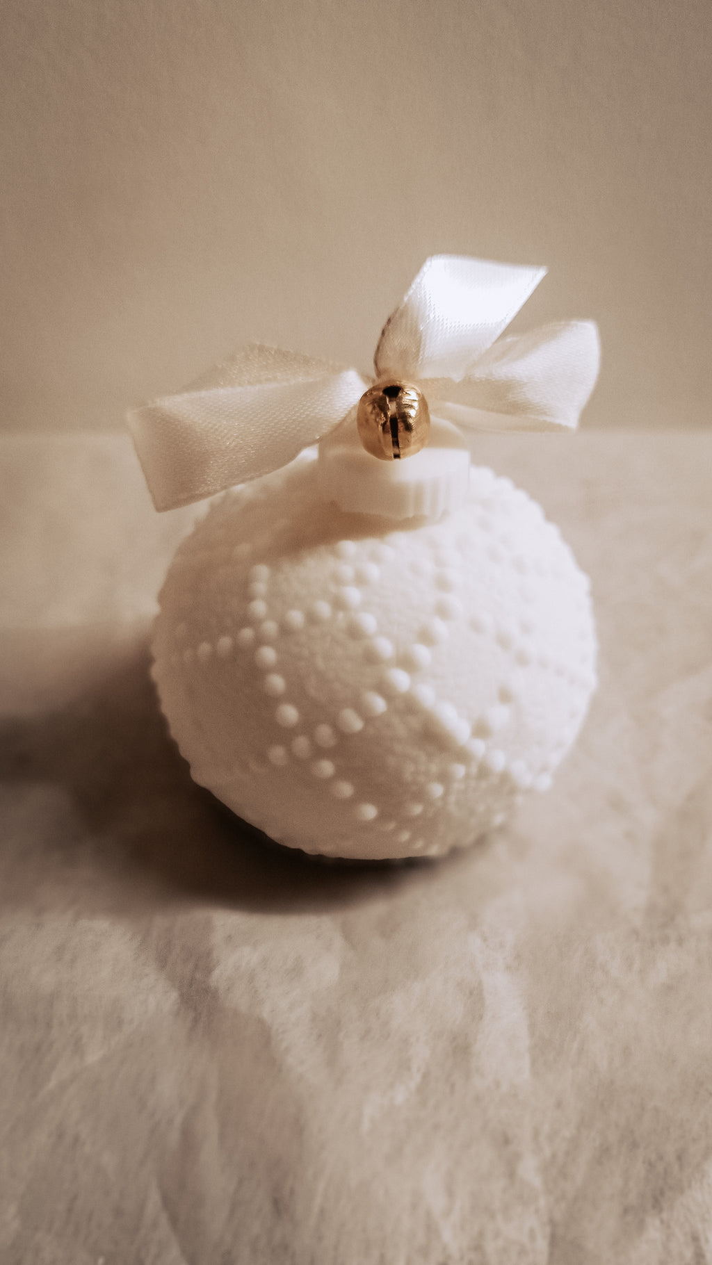 Christmas sphere candle